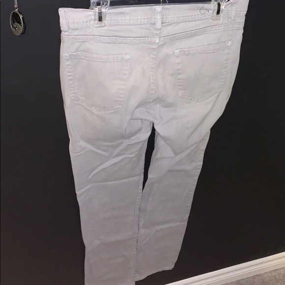 Grey Jeans - Picture 3 of 3